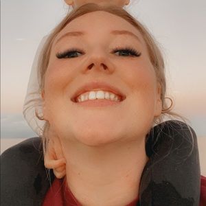 Meet your Posher, Talia